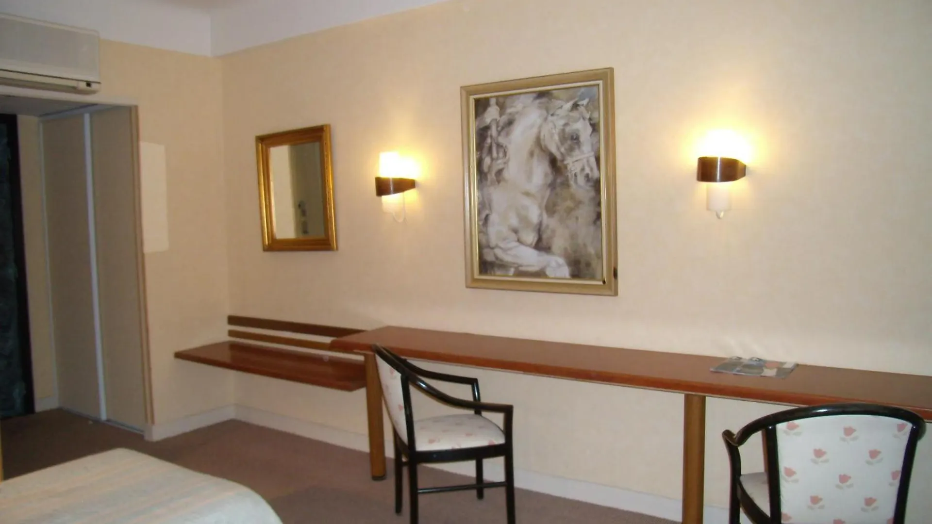 Hotel Chiffre Albi 3*,  France