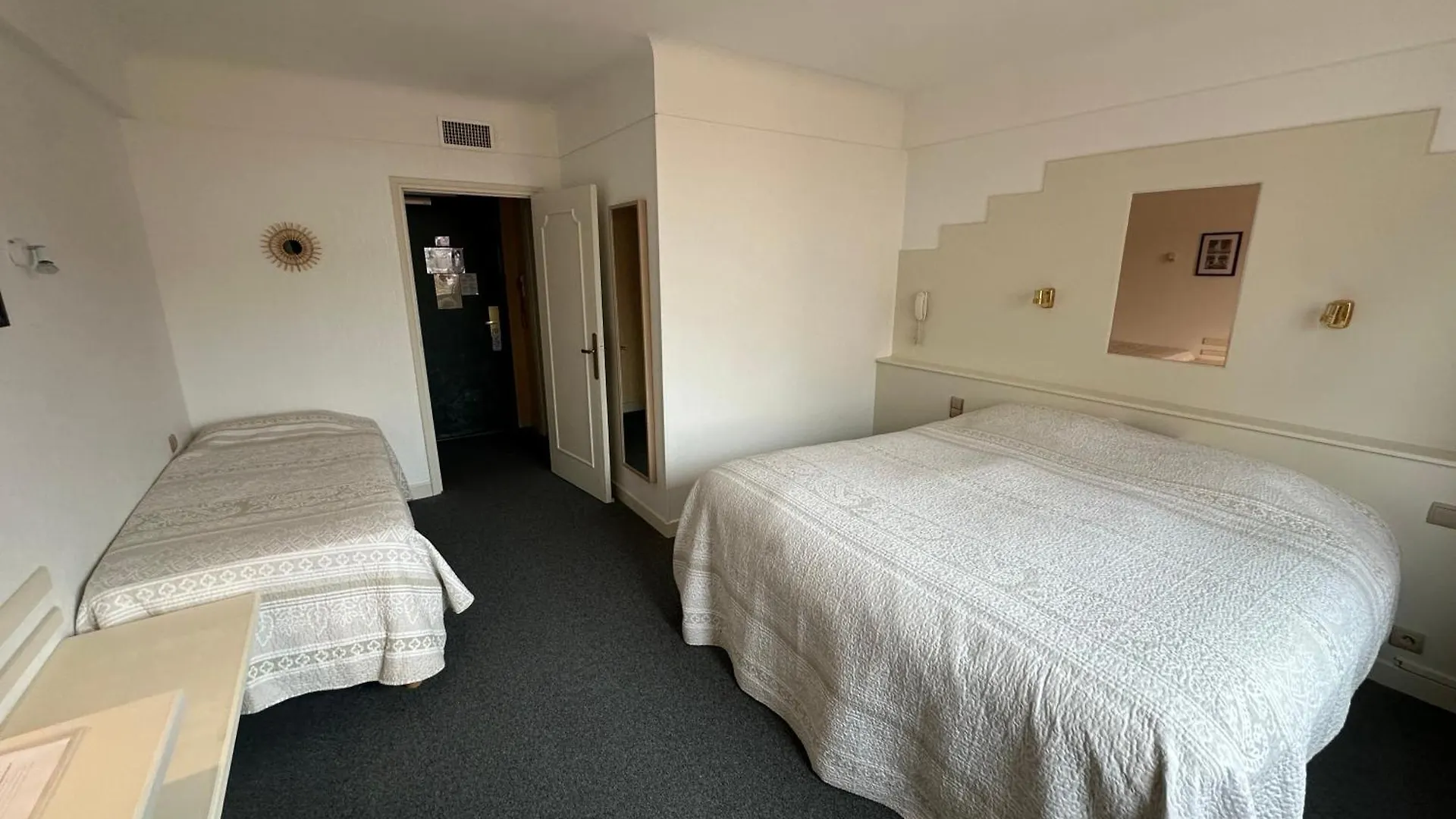 ***  Hotel Chiffre Albi France