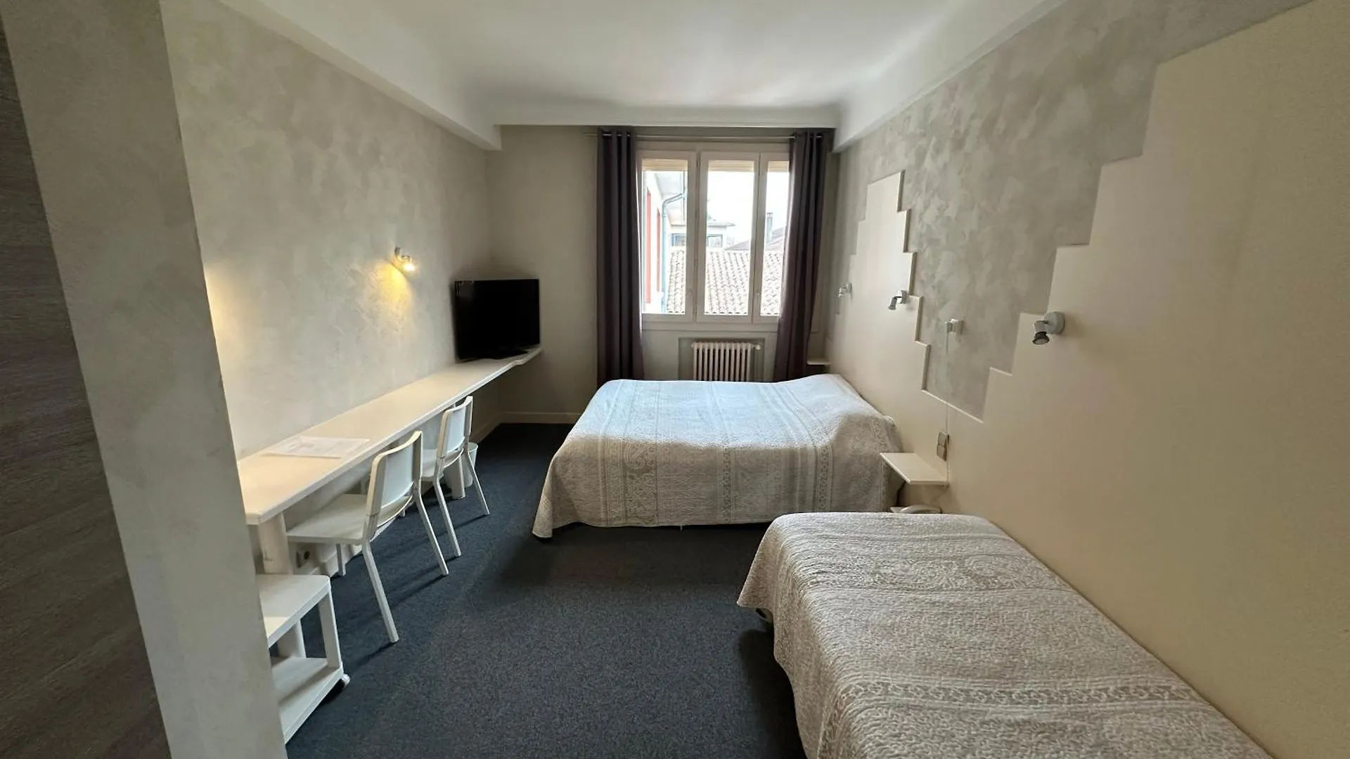 Hotel Chiffre Albi 3*,  France