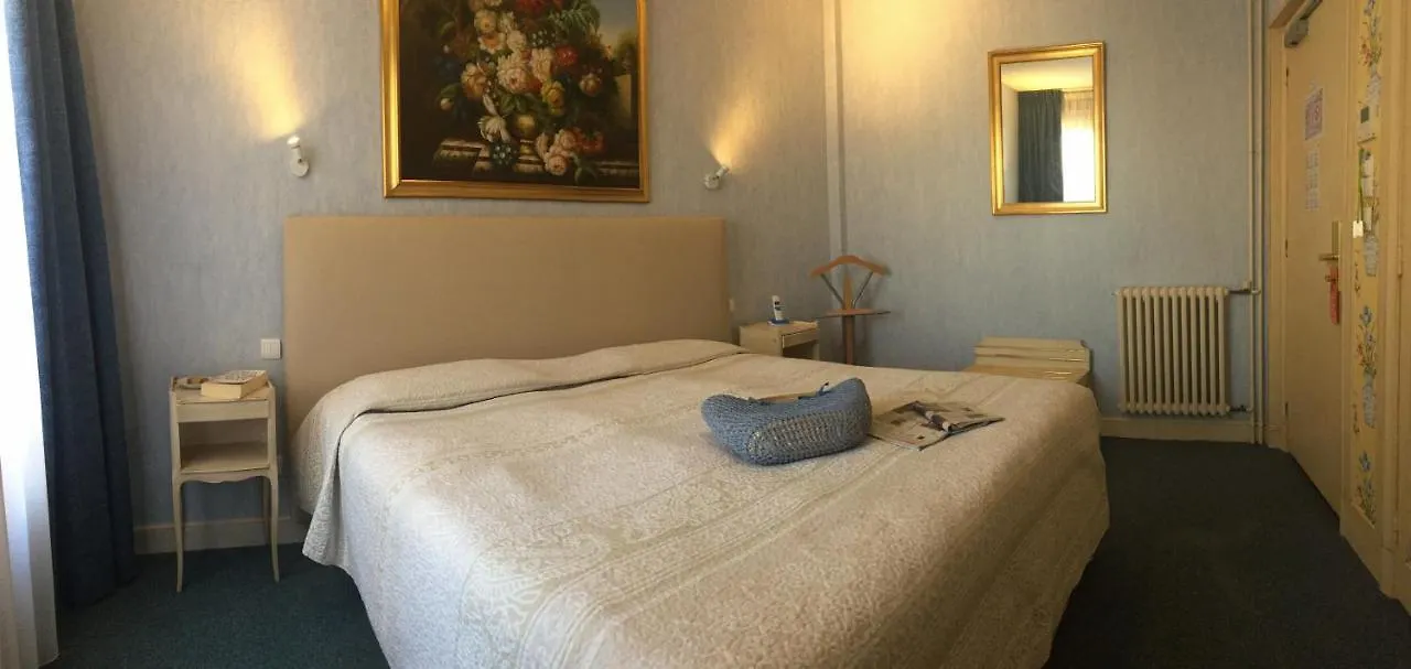 ***  Hotel Chiffre Albi France