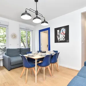  Appartement Cmg Place Saint Fargeau 1 France