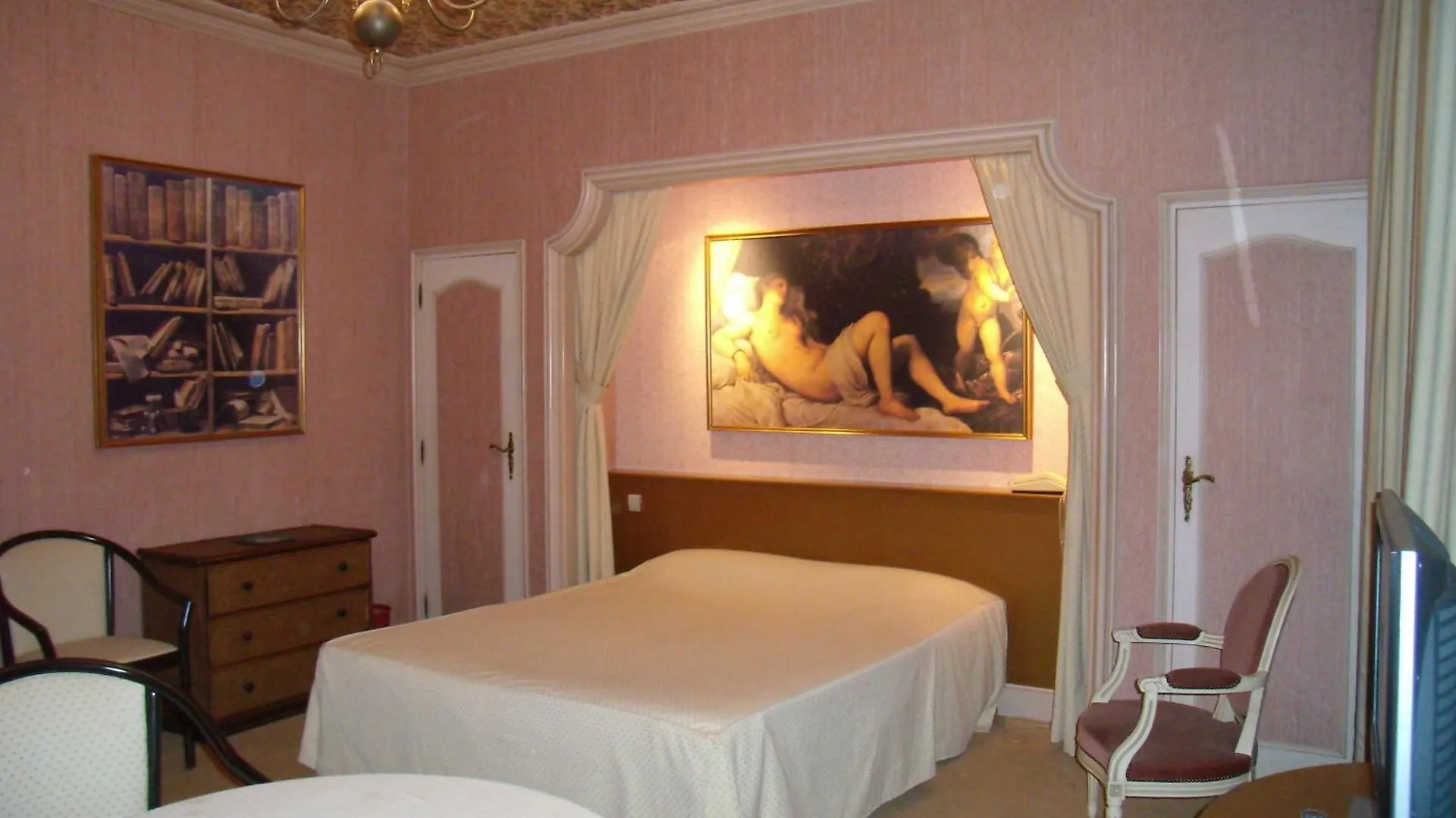 ***  Hotel Chiffre Albi Frankreich