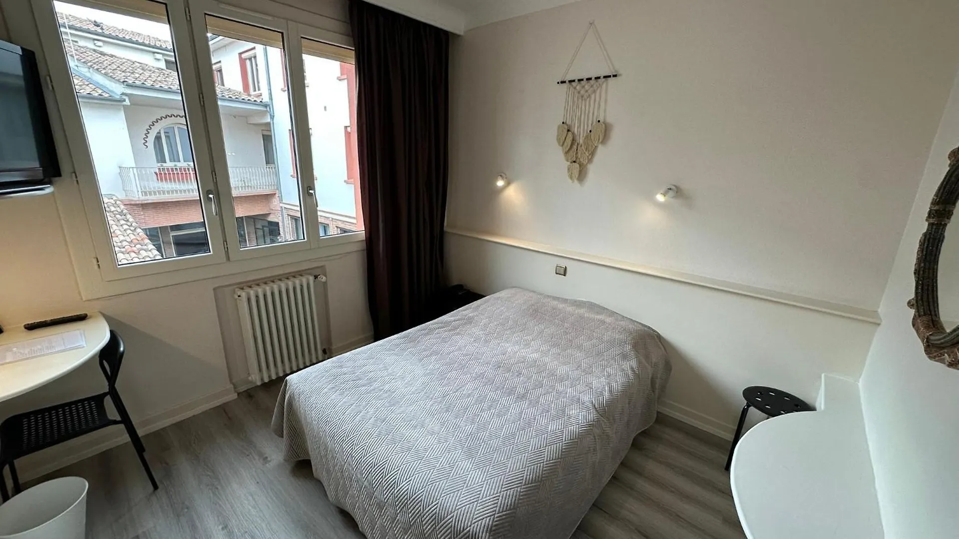 ***  Hotel Chiffre Albi Frankreich